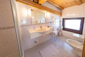 Ένα μπάνιο στο HOTEL GARNi NORMA