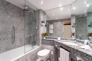 Koupelna v ubytování Parkhotel Görlitz