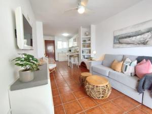 Posedenie v ubytovaní Central 2 bedroom with sea views, Acapulco Playa, Nerja