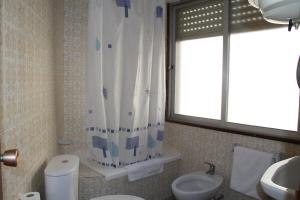 Un baño de Hostal Mengual