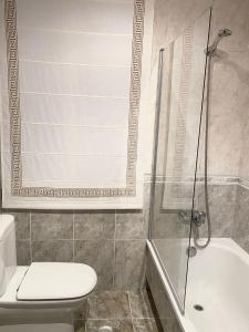A bathroom at Pensión Residencia Fornos