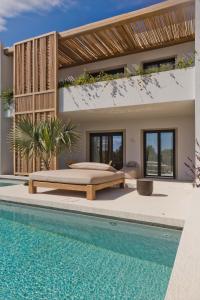 Bazén v ubytování Almi Luxury Rooms nebo v jeho okolí + 12 fotografií