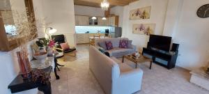 A seating area at To Spitaki