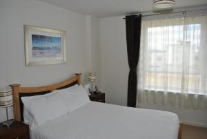 Cama o camas de una habitación en Dreamhouse Apartments Edinburgh City Centre