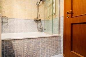 Ванна кімната в Adventure Rent Apartment • Rome
