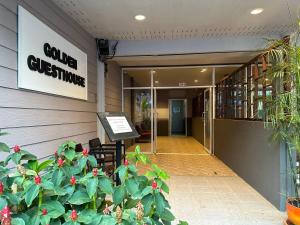 Fotografie z fotogalerie ubytování GOLDEN GUESTHOUSE by The Beach Cha Am v destinaci Ča Am
