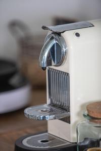 a close up of a sewing machine on a table at Verdolivo in Sale Marasino