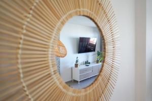 TV a/nebo společenská místnost v ubytování Chill in paradise