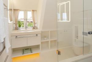 Vannituba majutusasutuses Seute Deern Westerheide +66 fotot