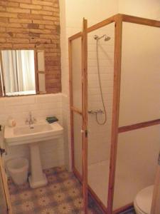 Phòng tắm tại Hostal Cal Pla