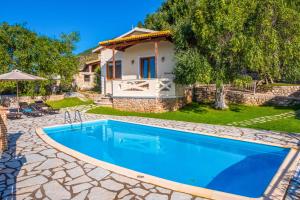 Fotografie z fotogalerie ubytování Apolis Executive Villa v destinaci Agios Georgios