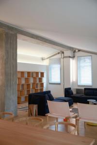A seating area at BasicVillage Milano