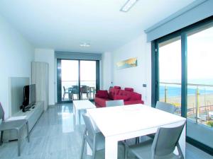 Zdjęcie z galerii obiektu Belvilla by OYO Apartamento 2habitaciones w mieście Fuengirola