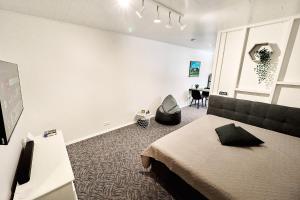 TV a/nebo společenská místnost v ubytování Lehola Apartment - kontaktivaba sissepääs