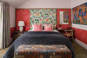 The Tempus at Charlton Hall Estate客房内的一张或多张床位