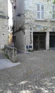 Fotografia z galérie ubytovania Petite maison sur jardin secret v Avignone