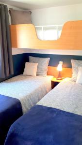 Fotografia z galérie ubytovania Charmant bungalow en camping 5* avec piscine v destinácii Erdeven