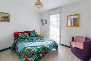 Postel nebo postele na pokoji v ubytování Domaine D'Oz - Appt pour 6 proche Paris