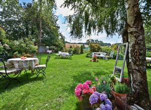 Gallery image of Romantik Hotel Zum Rosenhof in Hesserode +56 photos