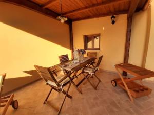 Posezení v ubytování Lajatico Rentals - Terrazza sul Tramonto del Silenzio