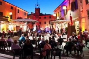 Hosté ubytování Lajatico Rentals - Terrazza sul Tramonto del Silenzio