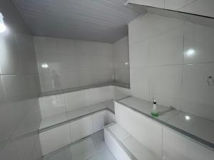 Koupelna v ubytování Casa com vista deslumbrante próximo a feirinha