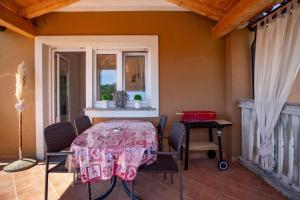 Posteľ alebo postele v izbe v ubytovaní Apartments Villa Leylandia + 37 fotografií