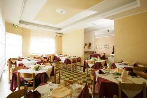 Restaurace v ubytování Albergo Villa Mauri