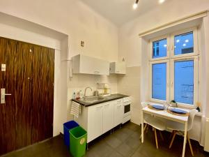 Fotografia z galérie ubytovania Cozy apartment / top location / kraków centre v Krakove