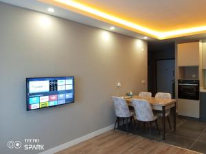 Kuchyň nebo kuchyňský kout v ubytování Mali Garden Residence