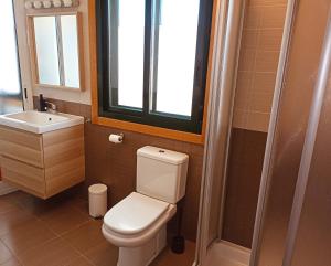 A bathroom at Apartamento Little Xoan