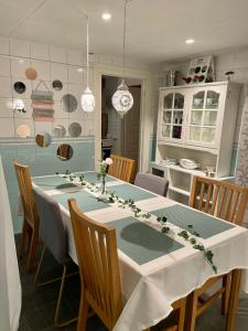 Restoran atau tempat lain untuk makan di Semester boende på bjärehalvön