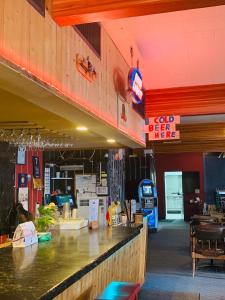 Nápoje v ubytování Manitou Motor Inn + 25 fotografií