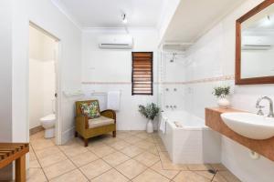 O baie la Poolside Villa - Hibiscus 40a