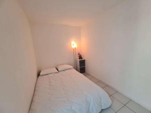 Posteľ alebo postele v izbe v ubytovaní Maison 2 pièces avec mezzanine, à 400m de la plage, parking, jardin privé, 6 couchages - Saint-Hilaire-de-Riez - FR-1-224C-218