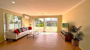 Posezení v ubytování Boardwalk House by GoodLive