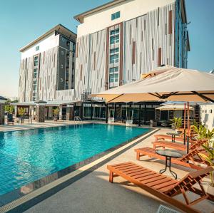 Bazén v ubytování Blue Sky Residence Airport nebo v jeho okolí