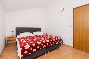 Zdjęcie z galerii obiektu Family friendly Apt Nin with a swimming pool w Nin +17 zdjęć