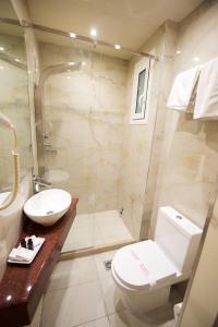 Koupelna v ubytování Hotel Dalia