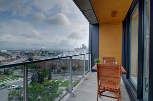 Un balcon sau o terasă la Les Immeubles Charlevoix - Le 760431