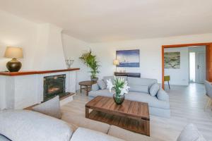 Fotografie z fotogalerie ubytování Moderne Villa, Pool+Meerblick,schnelles Wifi,Klima v destinaci Calas de Mallorca