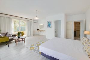 Fotografie z fotogalerie ubytování Moderne Villa, Pool+Meerblick,schnelles Wifi,Klima v destinaci Calas de Mallorca