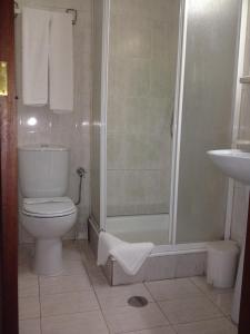 A bathroom at RS Sobreiro