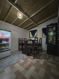 TV a/nebo společenská místnost v ubytování D'pandawa guest house + 35 fotografií