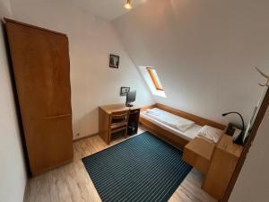 Postel nebo postele na pokoji v ubytování Krügers Hotel