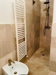 A bathroom at RIFUGIO Salentro