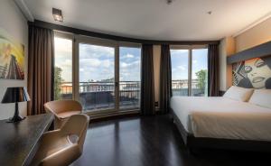 Posteľ alebo postele v izbe v ubytovaní Crowne Plaza Milan City by IHG