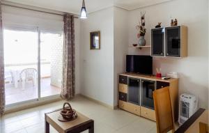 TV a/nebo společenská místnost v ubytování 2 Bedroom Cozy Apartment In Oropesa
