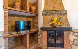 Fotografie z fotogalerie ubytování Nice Home In Mecina Bombarón With Wifi v destinaci Mecina Bombarón