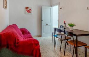 Posezení v ubytování Beautiful Apartment In Vejer De La Frontera With Wifi